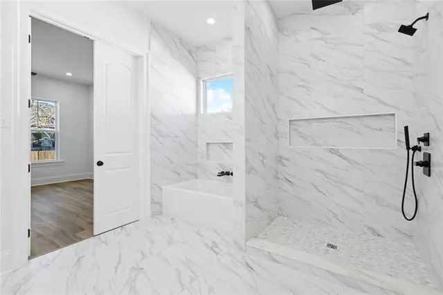 $309,900 | 3000 Plaza Drive, Chalmette, LA 70043