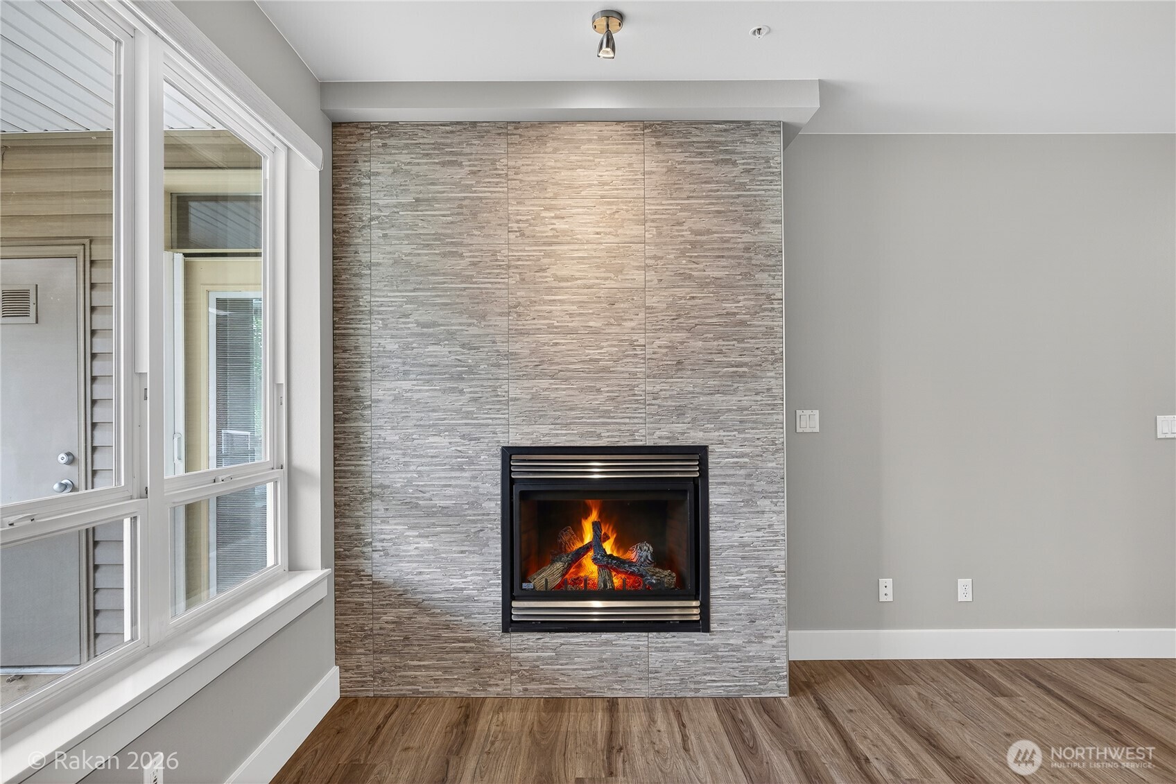 1416 Lindsay Loop, Unit 306 Mount Vernon, WA 98274 - Photo 4 of 37
