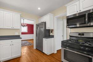 43 North Stanwood Road Columbus, OH 43209 - Photo 15 of 40 stanwoodkitchen2