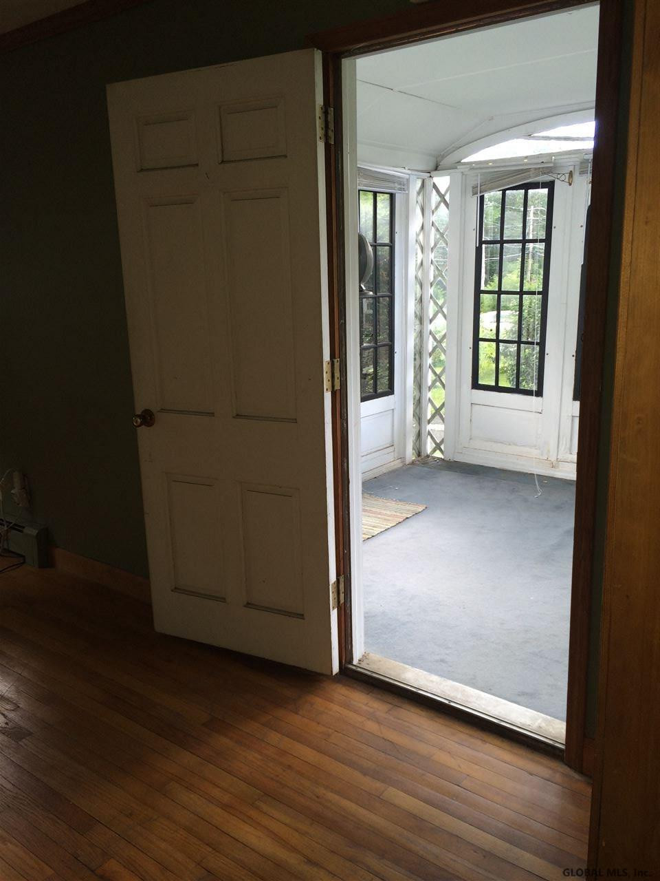 79 New Shaker Road Colonie, NY 12205 - Photo 11 of 20 Photo 11