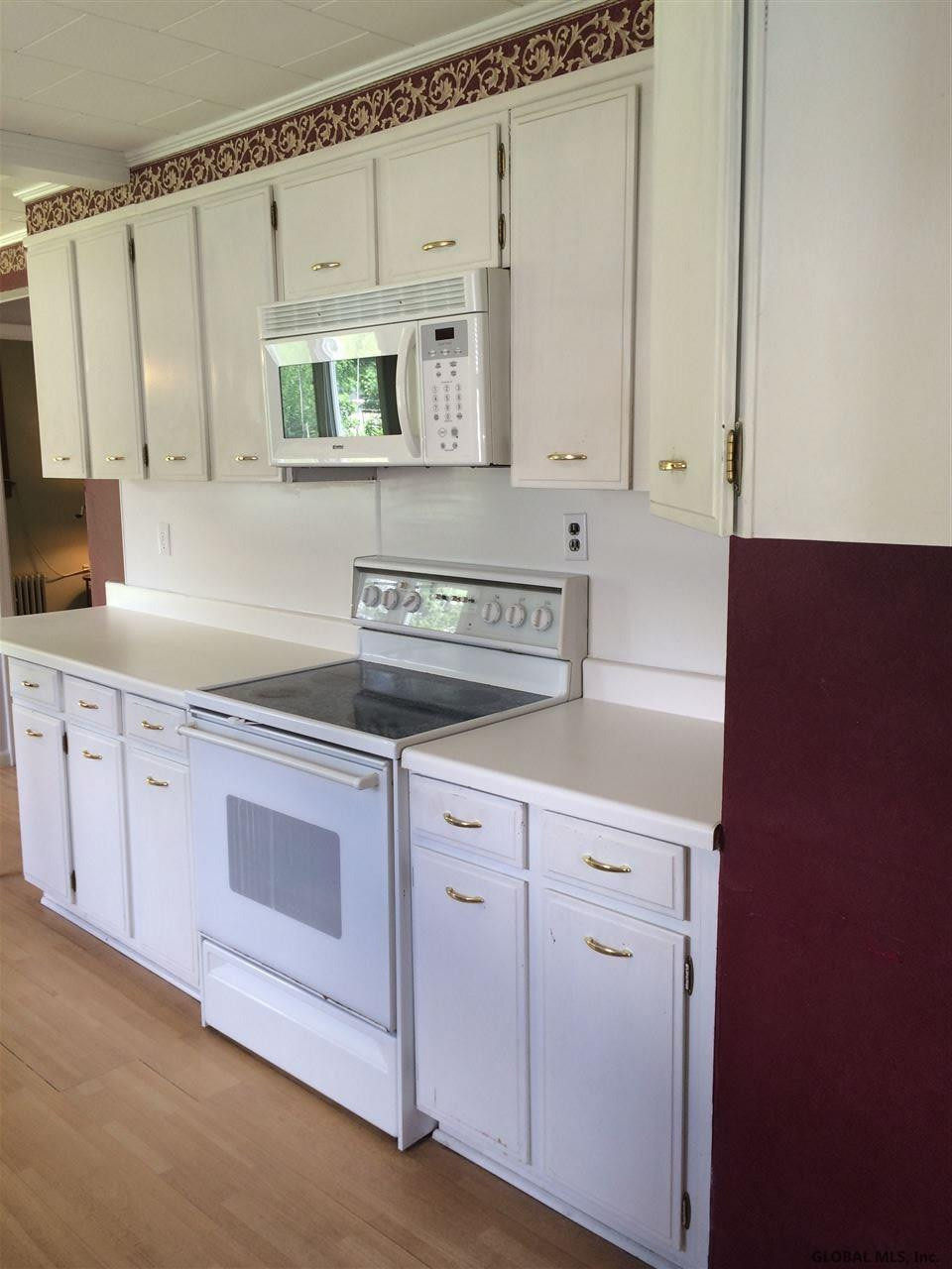 79 New Shaker Road Colonie, NY 12205 - Photo 5 of 20 Photo 5