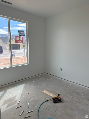 4987 North 970th East Enoch, UT 84721 - Photo 8 of 14 View of unfurnished room