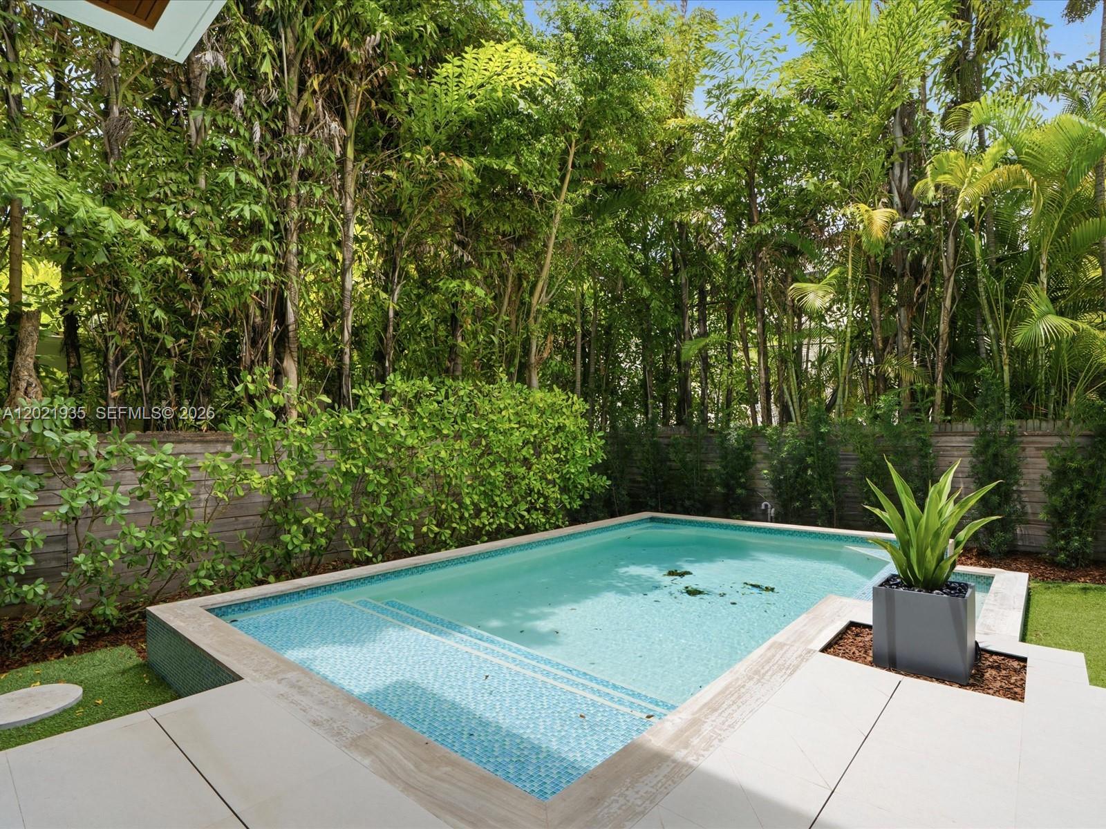 125 Hampton Lane Key Biscayne, FL 33149 - Photo 23 of 81