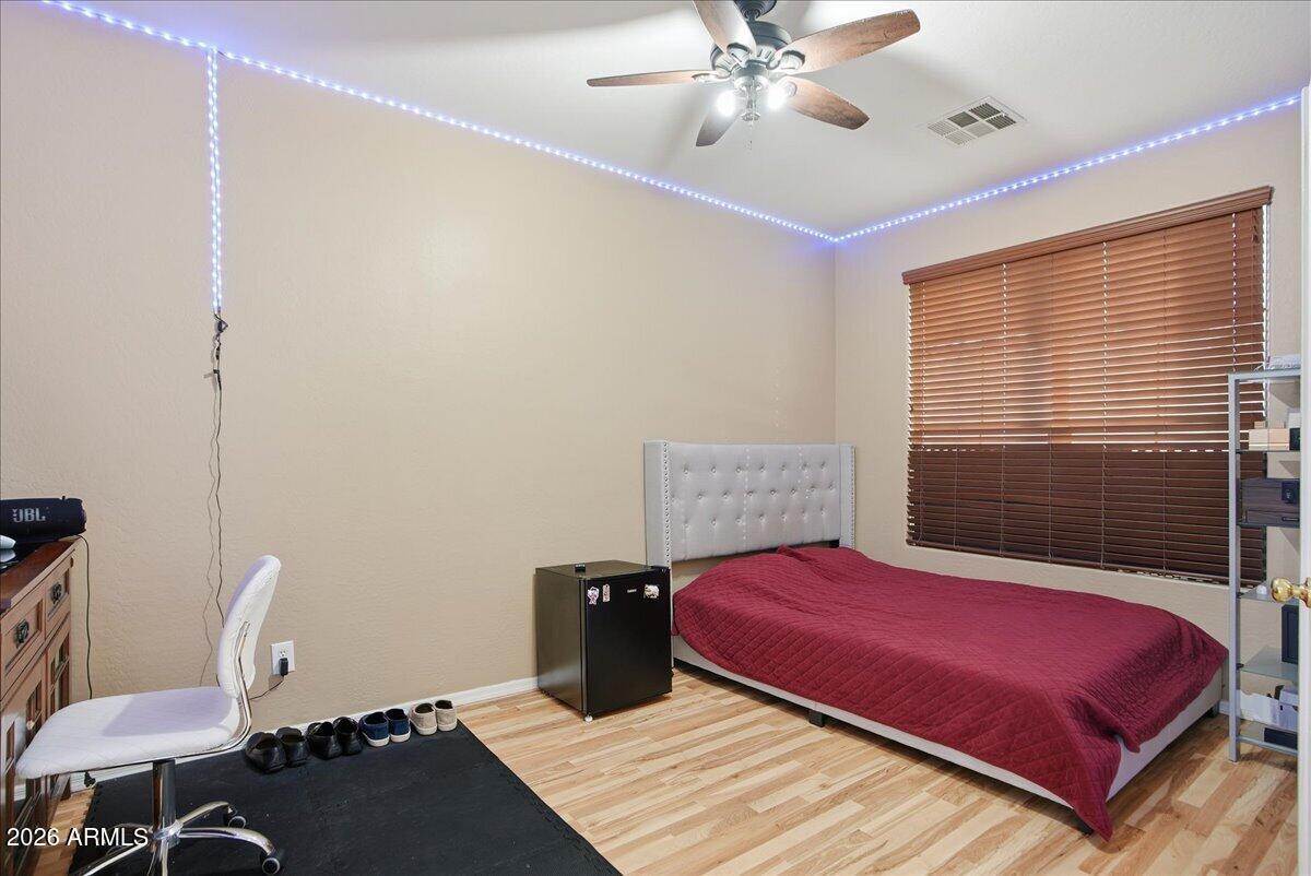 2414 West Florentine Road Phoenix, AZ 85086 - Photo 18 of 50 17-2414 W Florentine Rd_RedHogMedia