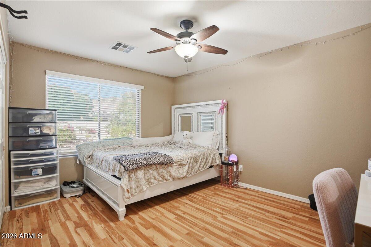 2414 West Florentine Road Phoenix, AZ 85086 - Photo 33 of 50 33-2414 W Florentine Rd_RedHogMedia