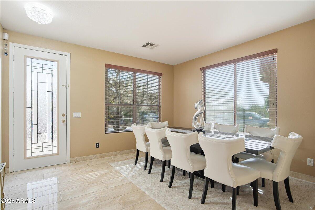 2414 West Florentine Road Phoenix, AZ 85086 - Photo 6 of 50 05-2414 W Florentine Rd_RedHogMedia