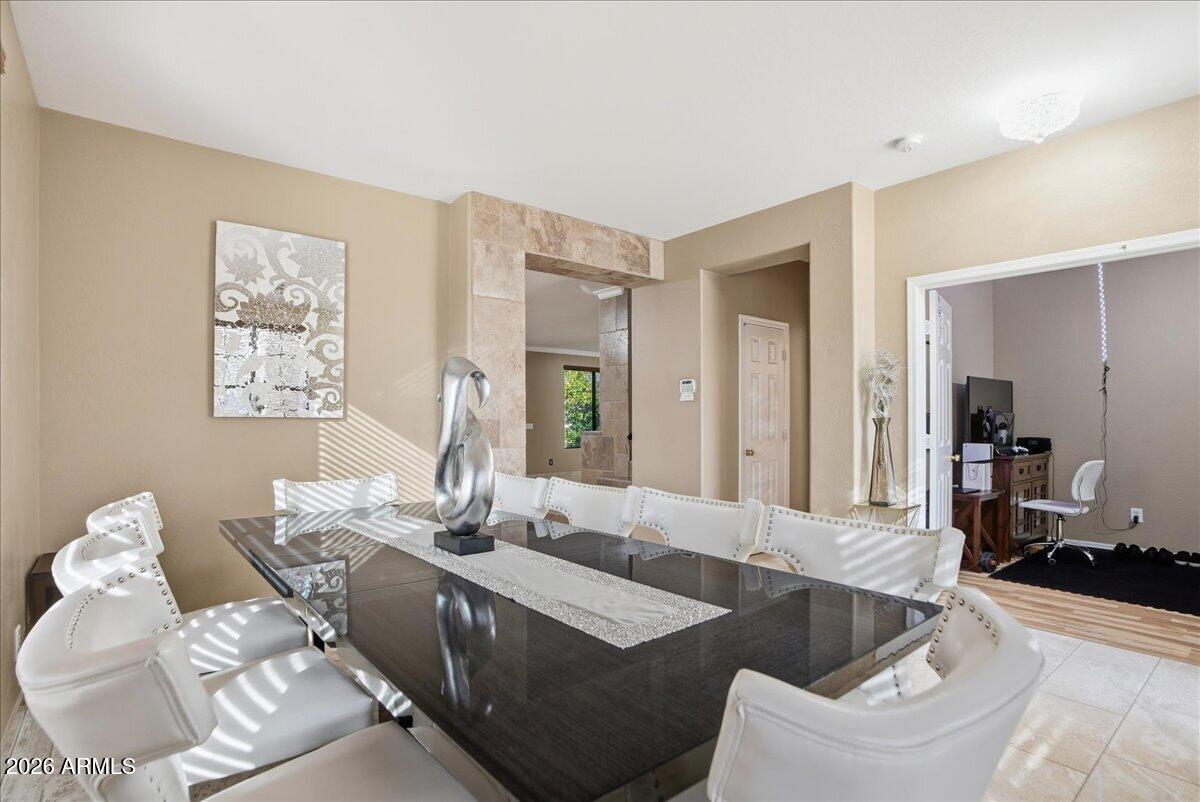 2414 West Florentine Road Phoenix, AZ 85086 - Photo 7 of 50 06-2414 W Florentine Rd_RedHogMedia