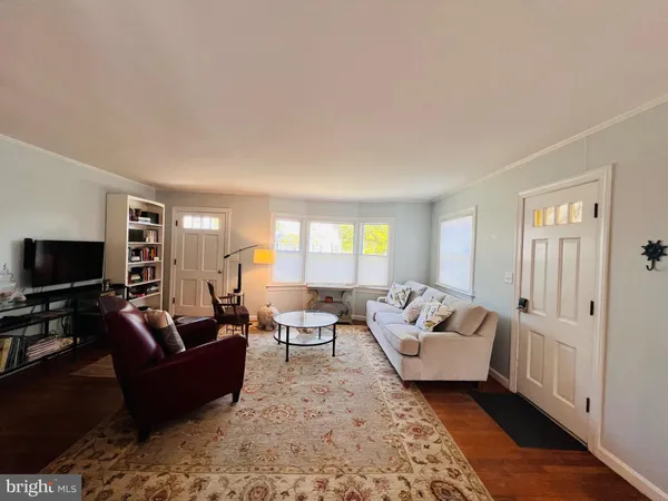 $2,250 | 3214 Riverview Drive, Colonial Beach, VA 22443