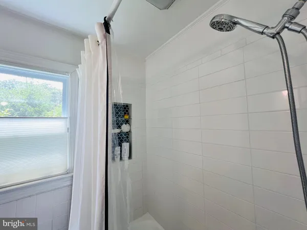 $2,250 | 3214 Riverview Drive, Colonial Beach, VA 22443