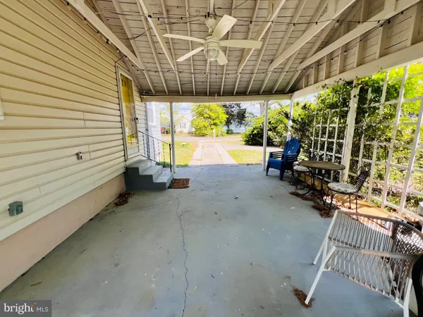 $2,250 | 3214 Riverview Drive, Colonial Beach, VA 22443