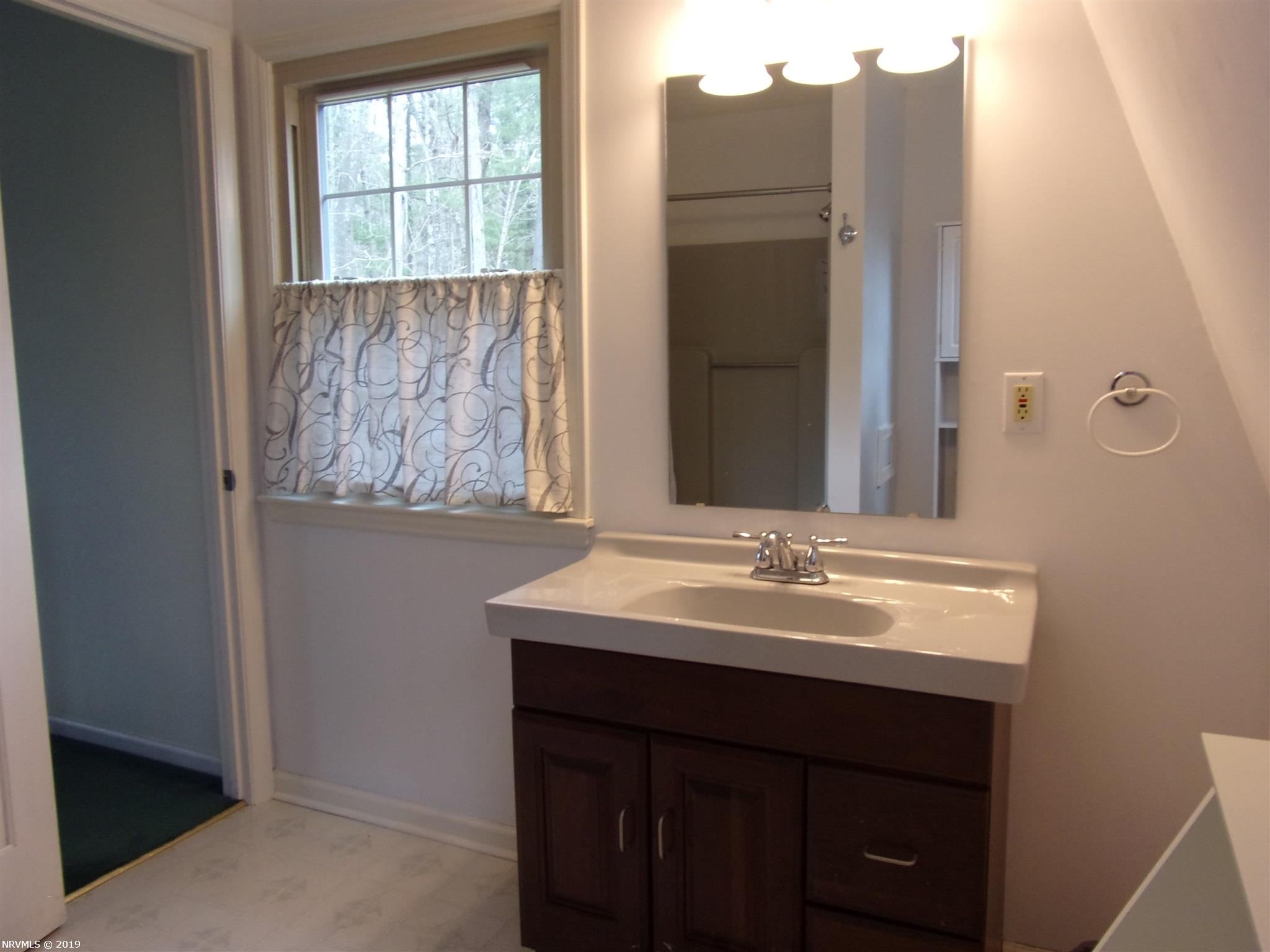 804 Fort Branch Road Pearisburg, VA 24134 - Photo 83 of 104 Gallery Image 83