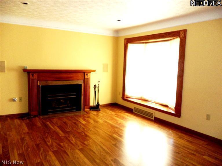 4703 Chestnut Road Independence, OH 44131 - Photo 6 of 23