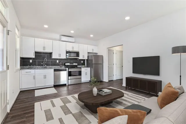 $1,550 | 1060 Grant Way Southeast, Unit A, Atlanta, GA 30315