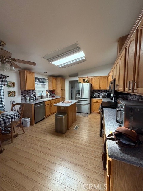 22241 Nisqually Road, Unit 31 Apple Valley, CA 92308 - Photo 5 of 32