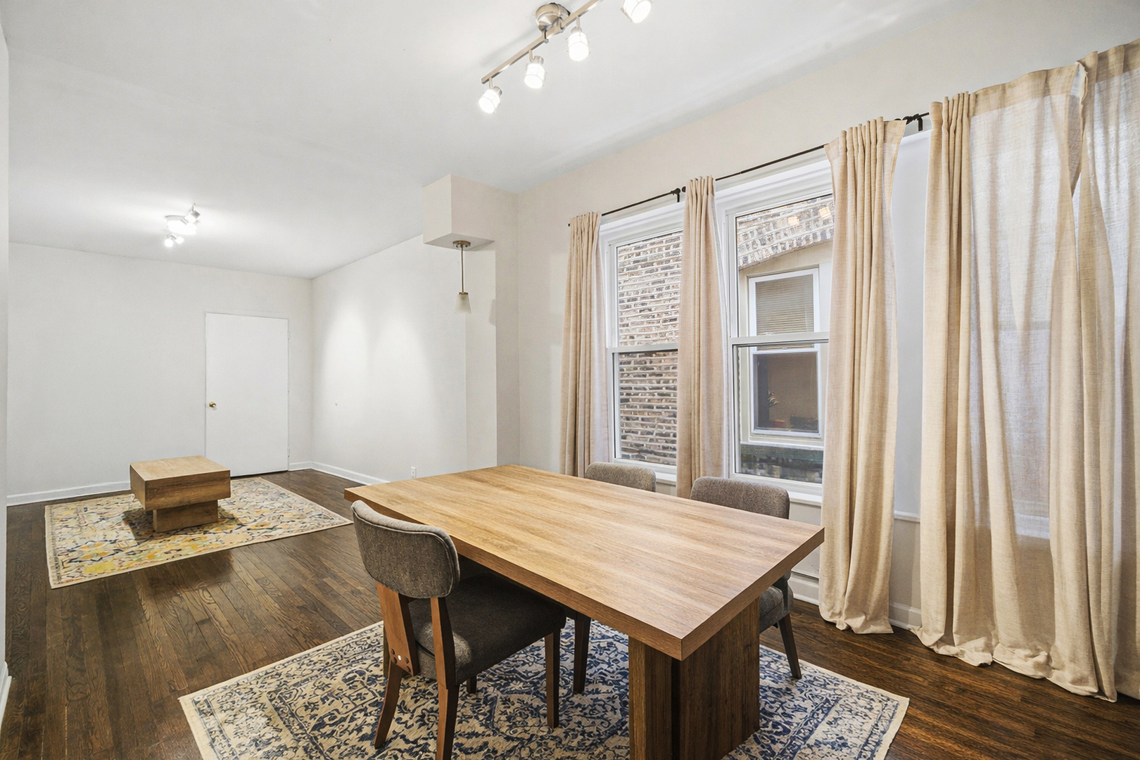 4045 West Nelson Street Chicago, IL 60641 - Photo 14 of 31