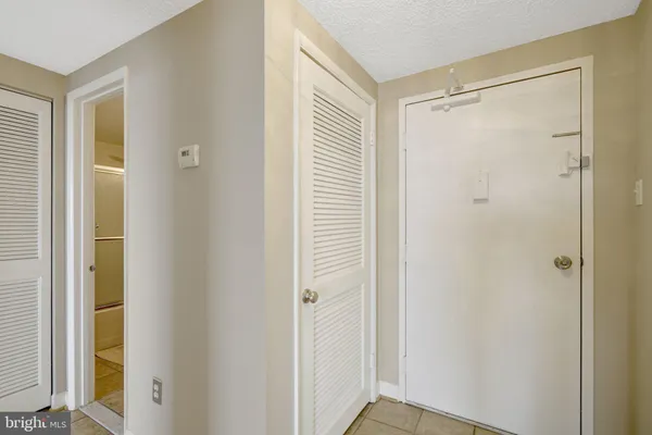 $2,195 | 6301 Stevenson Avenue, Unit 1514, Alexandria, VA 22304