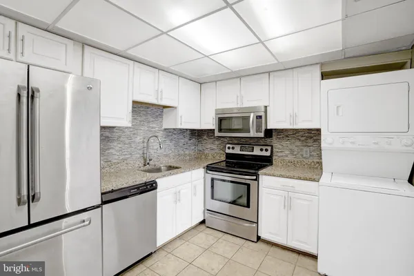 $2,195 | 6301 Stevenson Avenue, Unit 1514, Alexandria, VA 22304
