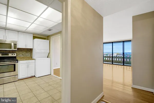 $2,195 | 6301 Stevenson Avenue, Unit 1514, Alexandria, VA 22304