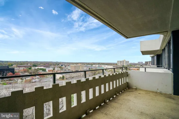 $2,195 | 6301 Stevenson Avenue, Unit 1514, Alexandria, VA 22304