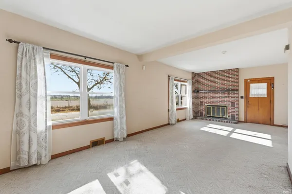 $250,000 | 8780 West 600 South, Claypool, IN 46510