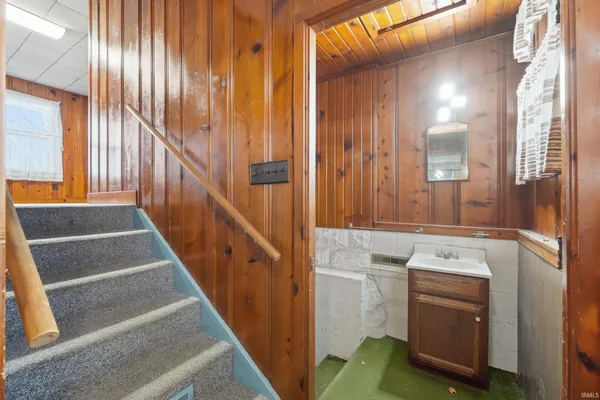 $250,000 | 8780 West 600 South, Claypool, IN 46510