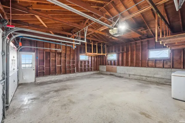 $250,000 | 8780 West 600 South, Claypool, IN 46510