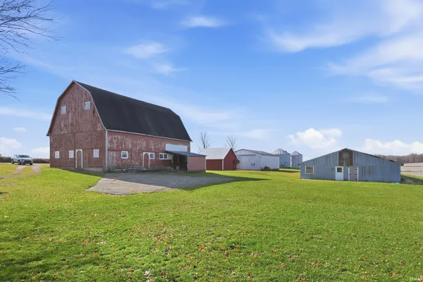 $250,000 | 8780 West 600 South, Claypool, IN 46510