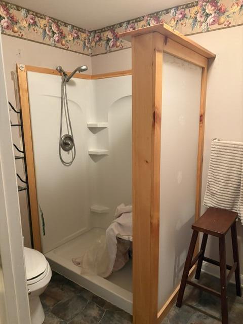 844 Grove Road Benton, TN 37307 - Photo 16 of 31 844 Grove - Bathroom - IMG_8360