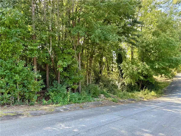 $24,500 | 305 Creek Drive, Seneca, SC 29678