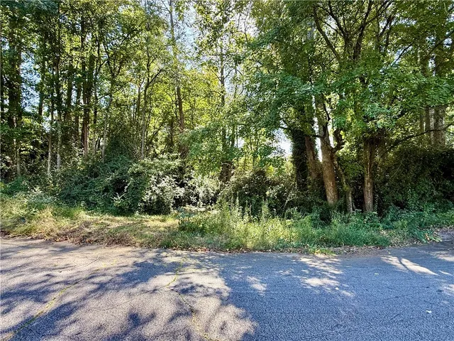 $25,000 | 305 Creek Drive, Seneca, SC 29678