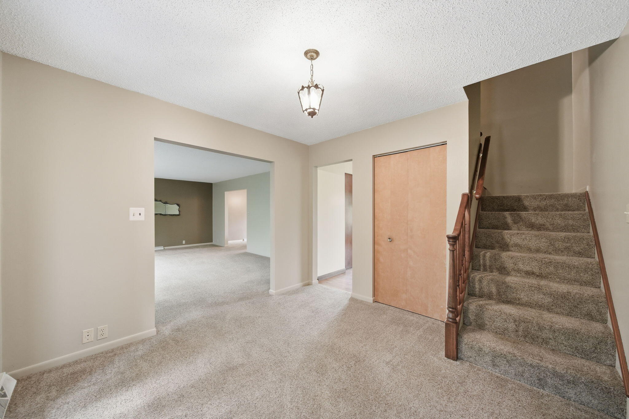 2755 Robinson Road Jackson, MI 49203 - Photo 8 of 62 8