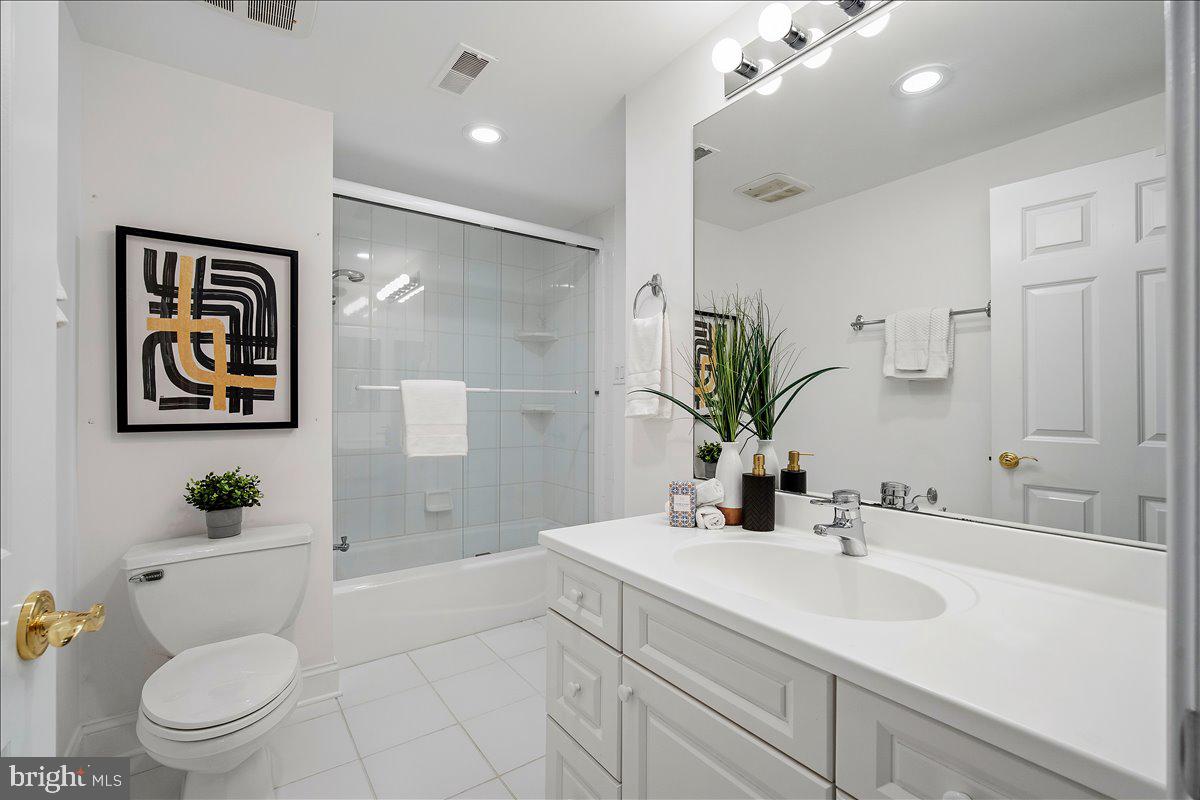 8413 Rapley Ridge Lane Potomac, MD 20854 - Photo 58 of 85 Lower level full bathroom