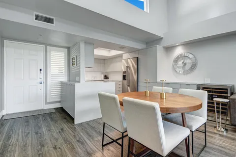 $345,000 | 255 South Avenida Caballeros, Unit 320, Palm Springs, CA 92262