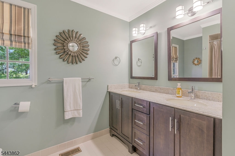 5 Pinewood Lane Warren, NJ 07059 - Photo 29 of 45