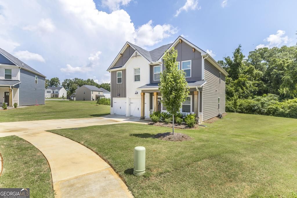 111 Cornfield Circle Perry, GA 31069 - Photo 4 of 44 Gallery Image 4