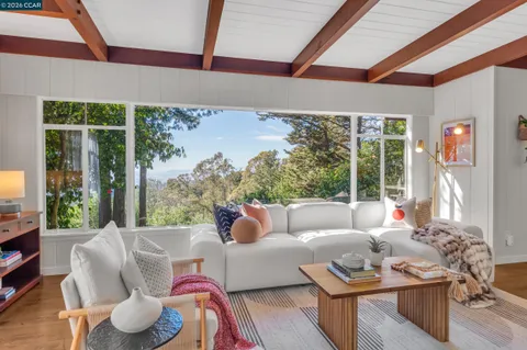 $998,000 | 2633 Chelsea Drive, Oakland, CA 94611