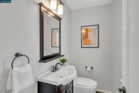 $998,000 | 2633 Chelsea Drive, Oakland, CA 94611