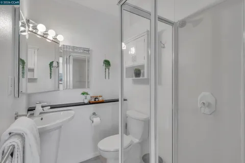 $998,000 | 2633 Chelsea Drive, Oakland, CA 94611