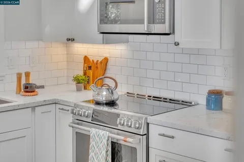 $998,000 | 2633 Chelsea Drive, Oakland, CA 94611