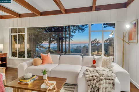 $998,000 | 2633 Chelsea Drive, Oakland, CA 94611