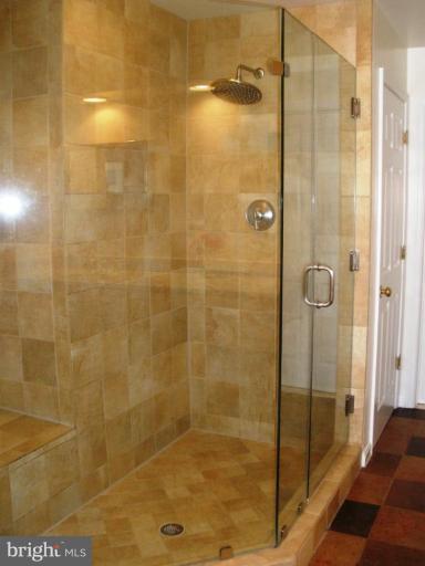 12084 Kinsley Place Reston, VA 20190 - Photo 14 of 30 HUGE Luxurious Master Bath Shower