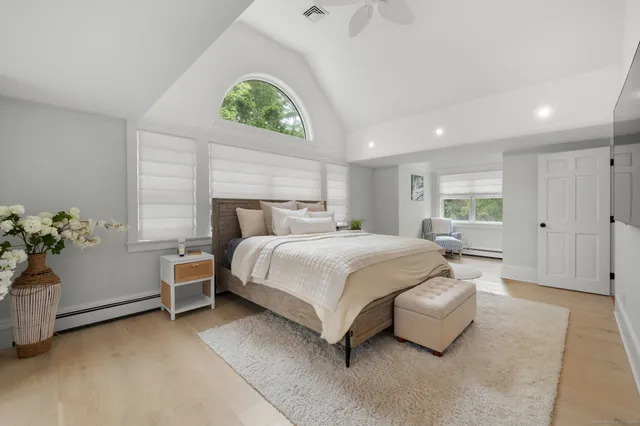 $2,900,000 | 190 Library Street, Groton, CT 06355