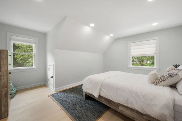 $2,900,000 | 190 Library Street, Groton, CT 06355