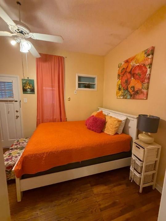 927 Southwest Huntoon Street Topeka, KS 66604 - Photo 4 of 12