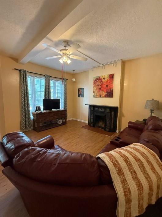 927 Southwest Huntoon Street Topeka, KS 66604 - Photo 9 of 12