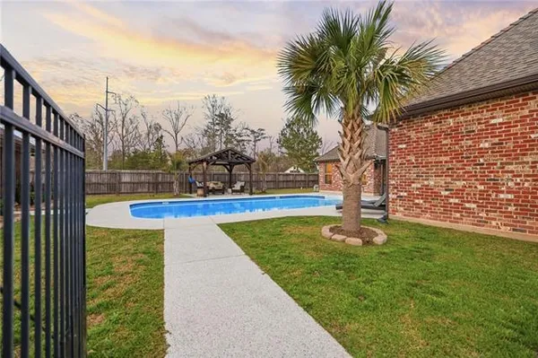 $805,000 | 42569 Clover Leaf Drive, Hammond, LA 70403