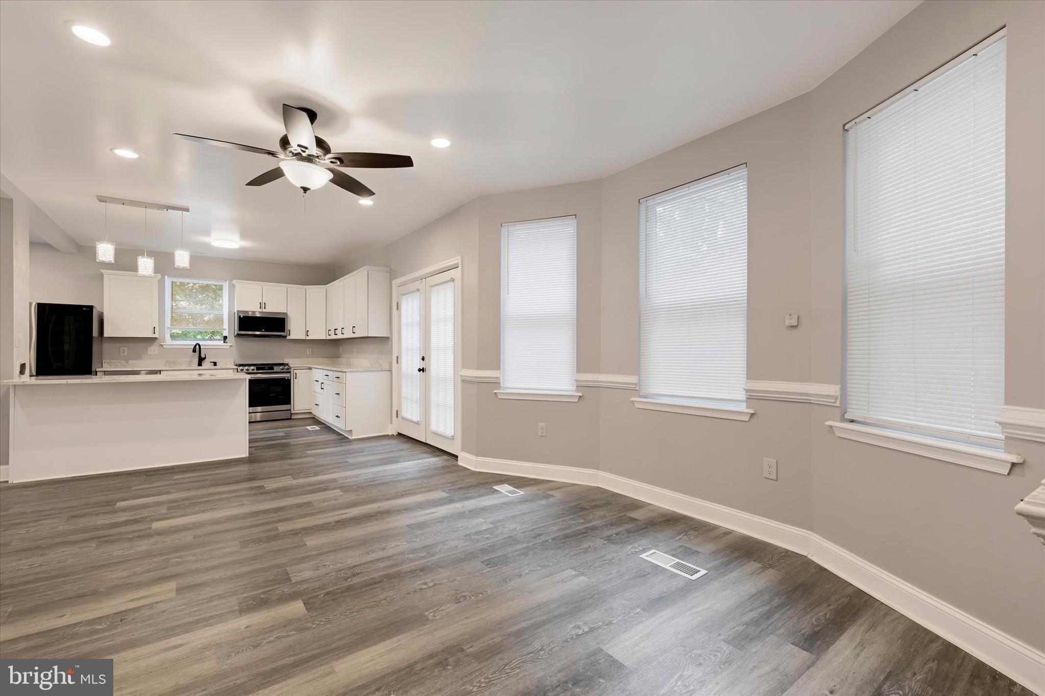 2807 Lawina Road Baltimore, MD 21216 - Photo 10 of 40