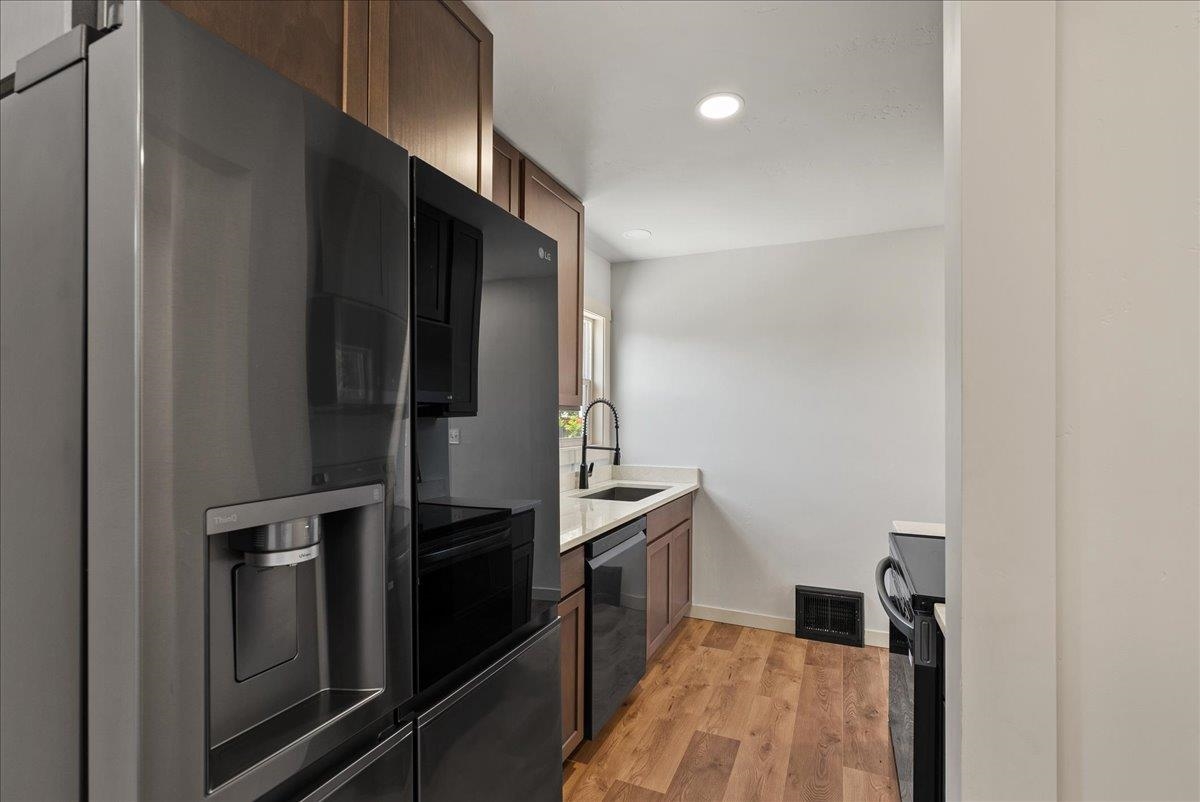 1403 North Farr Road Spokane, WA 99206 - Photo 11 of 40