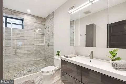 $334,900 | 1534 North Natrona Street, Philadelphia, PA 19121