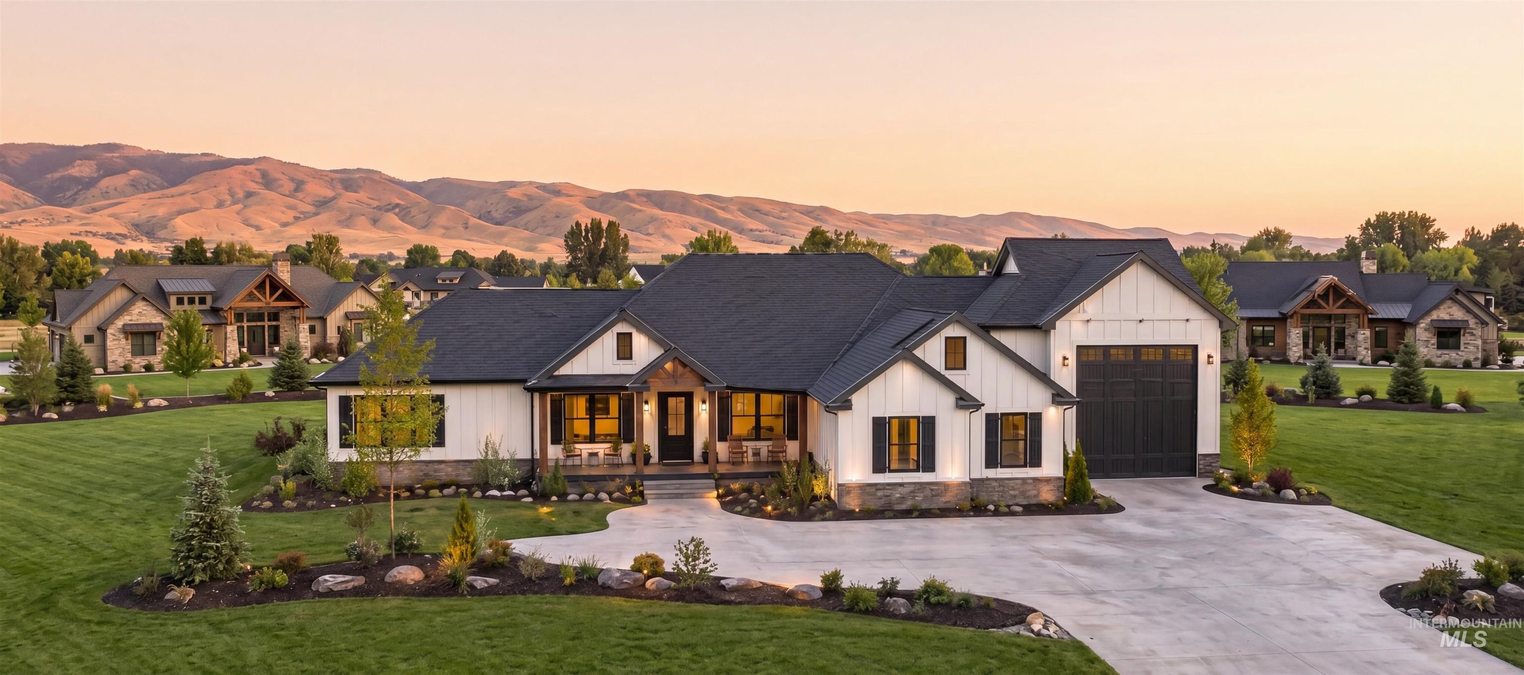 3 Neil Road Emmett, ID 83617 - Photo 1 of 7